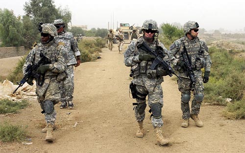 us soldiers in iraq looks